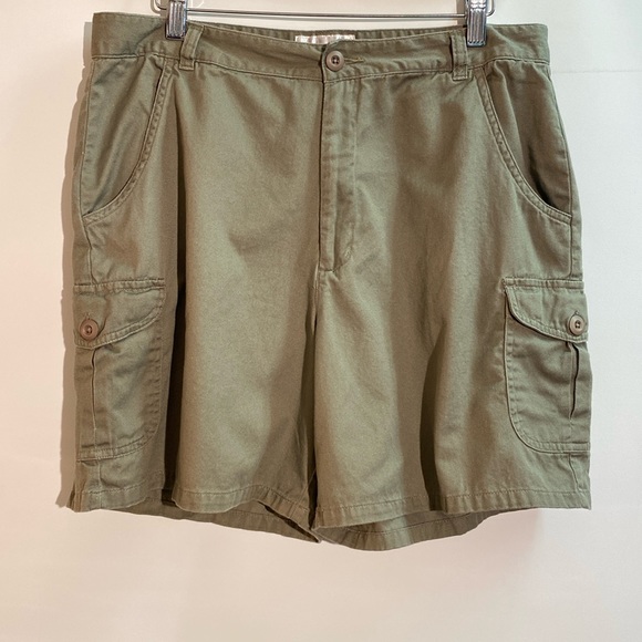 ELGO - High rise cargo shorts. Size 14 - Picture 1 of 7